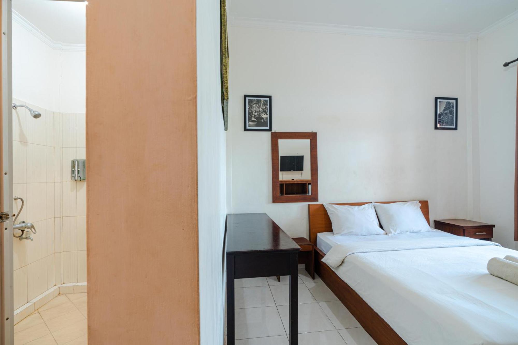 Pondok Anyar Hotel Kuta  Room photo