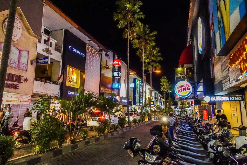 Pondok Anyar Hotel Kuta  Exterior photo