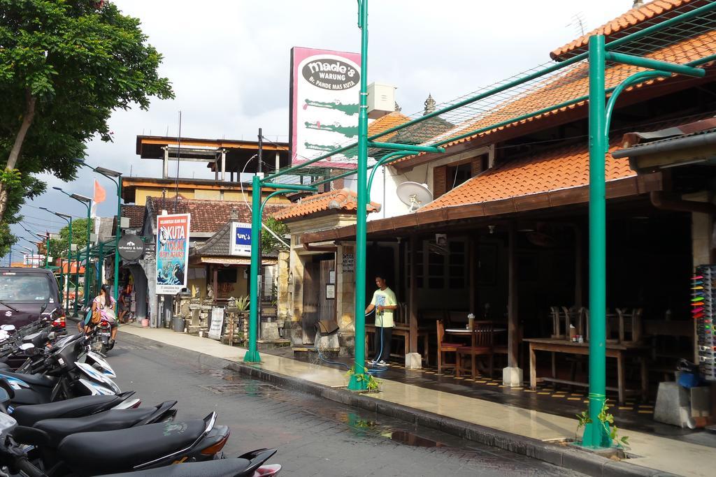 Pondok Anyar Hotel Kuta  Exterior photo