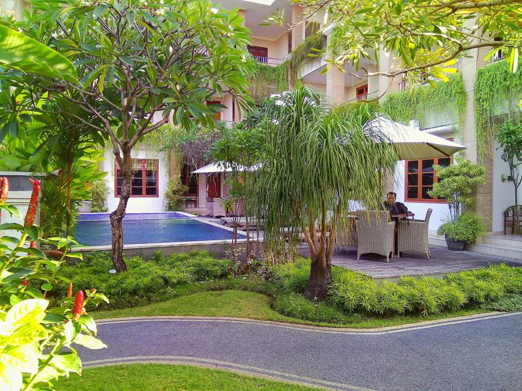 Pondok Anyar Hotel Kuta  Exterior photo