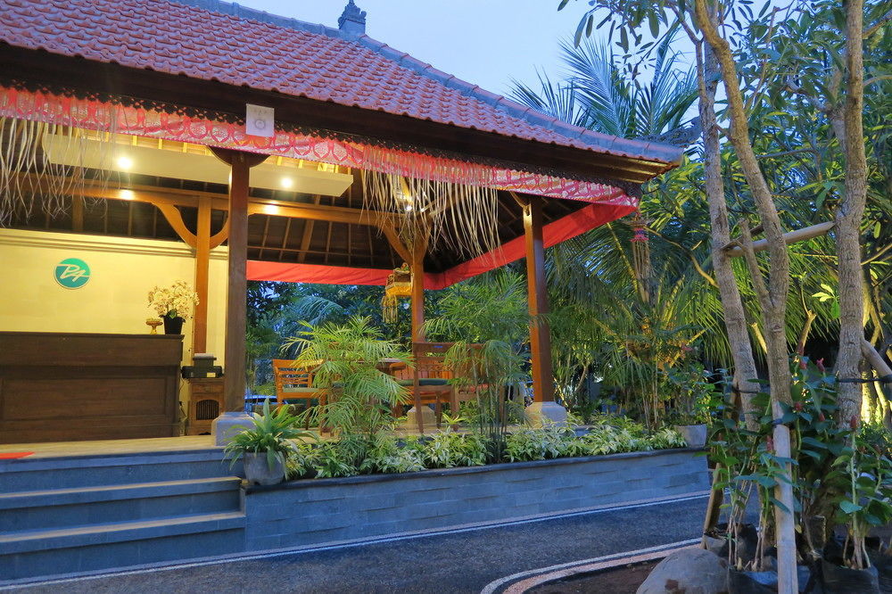 Pondok Anyar Hotel Kuta  Exterior photo